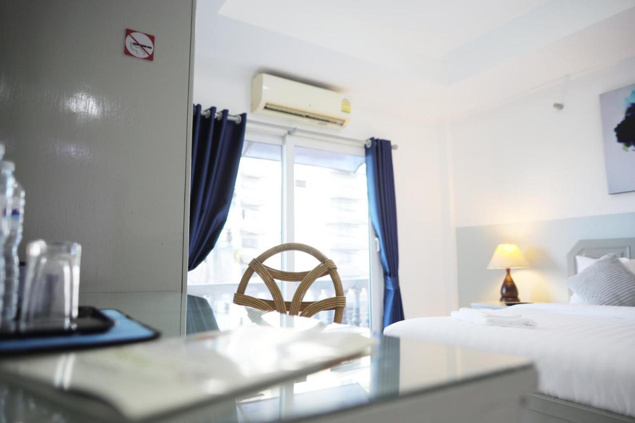 Aloft Hotel And Hostel Pattaya Nong Prue Exterior photo